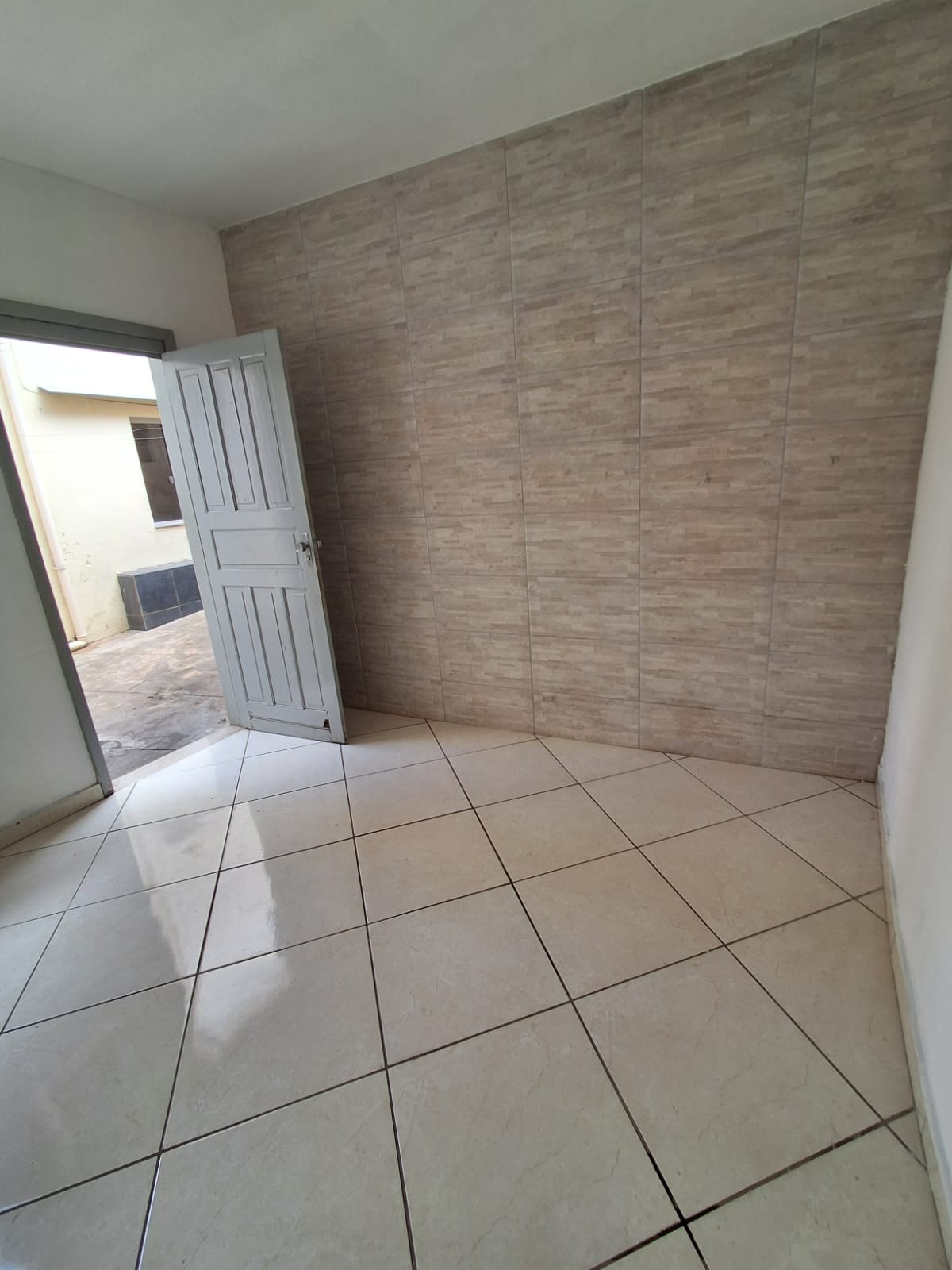 Casa para locação no bairro Santo inácio em Santo Inácio, Diamantina — foto 2 de 20